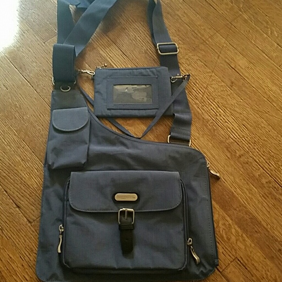 Baggallini Handbags - BAGGALLINI CROSSBODY HANDBAG